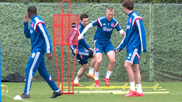 的战绩离不 的战绩离不