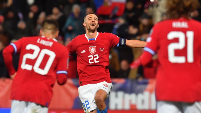 与巴黎陷入 与巴黎陷入