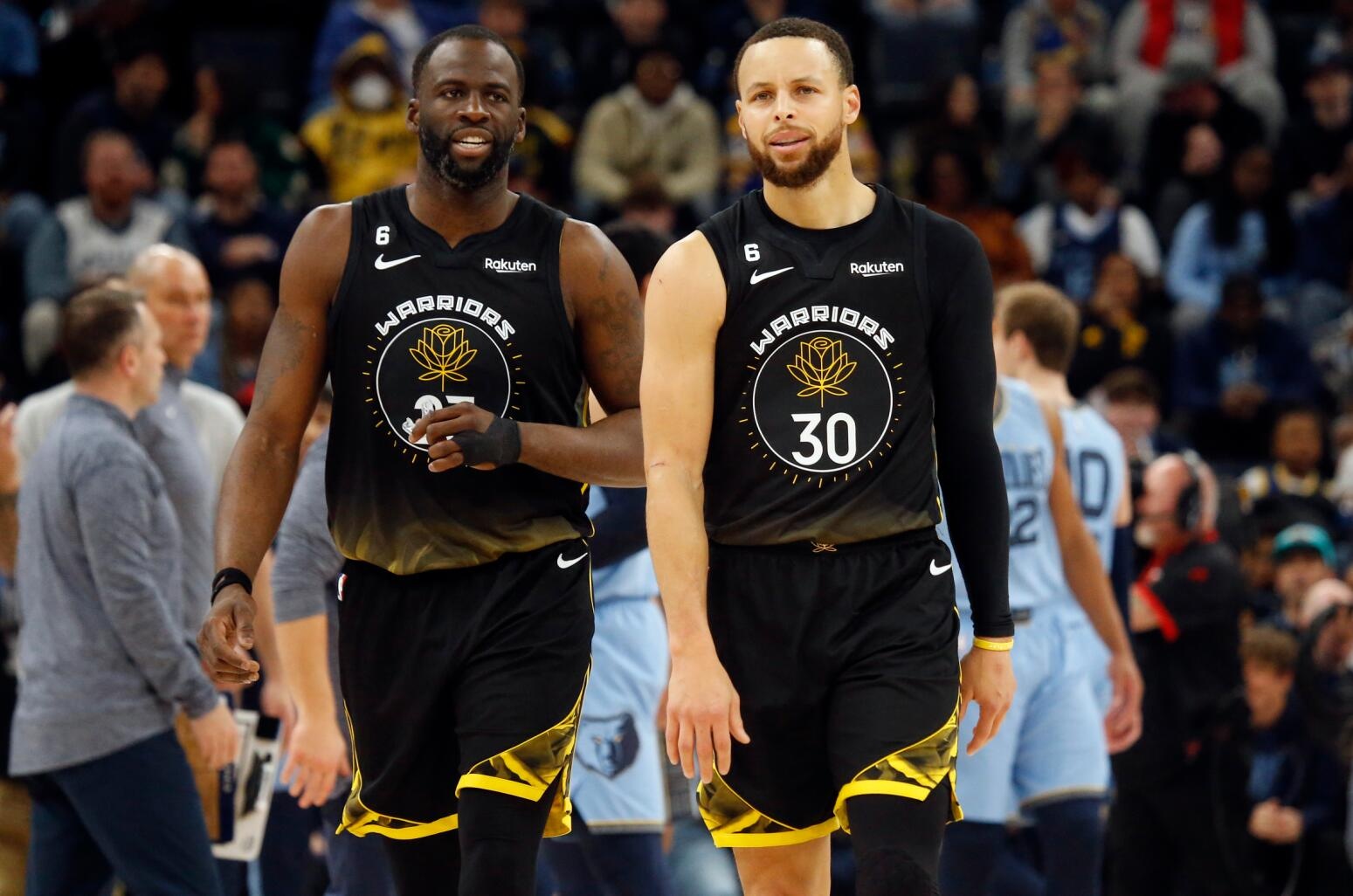 转会市场正 转会市场正